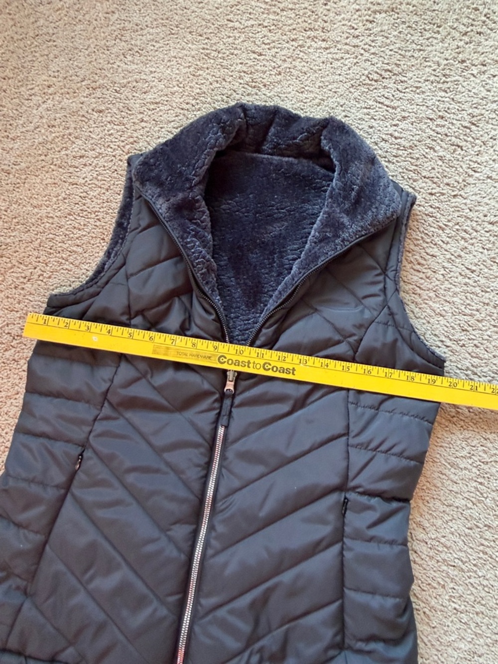 Free Country reversible vest black nylon/ dark gray plush pockets women’s M - Picture 3 of 8